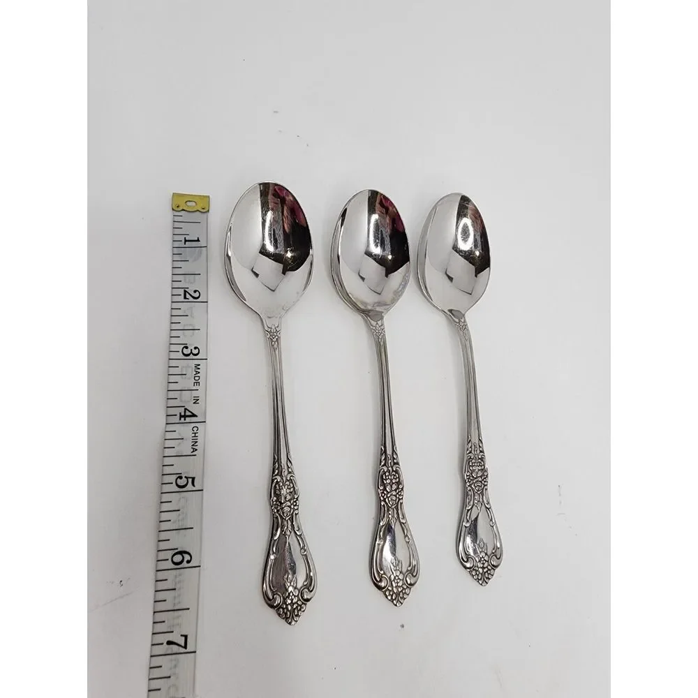 Oneida Kennett Square Distinction Deluxe‎ HH Stainless - 3 L Spoons